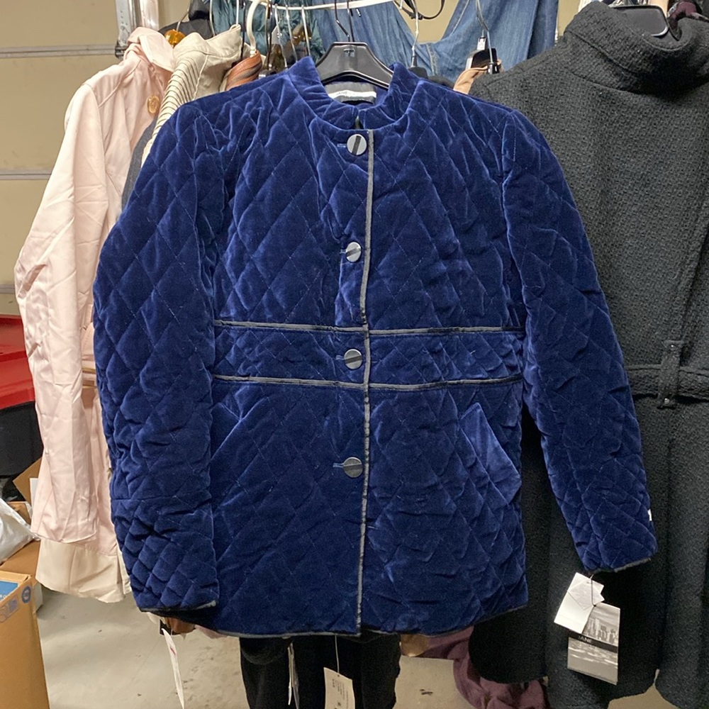 ⚡️SALE⚡️NWT JANE POST  navy blue velvet coat